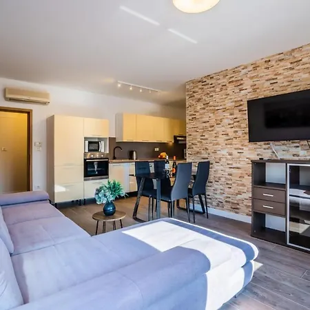 Moreri Garden Appartamento Novigrad Istria